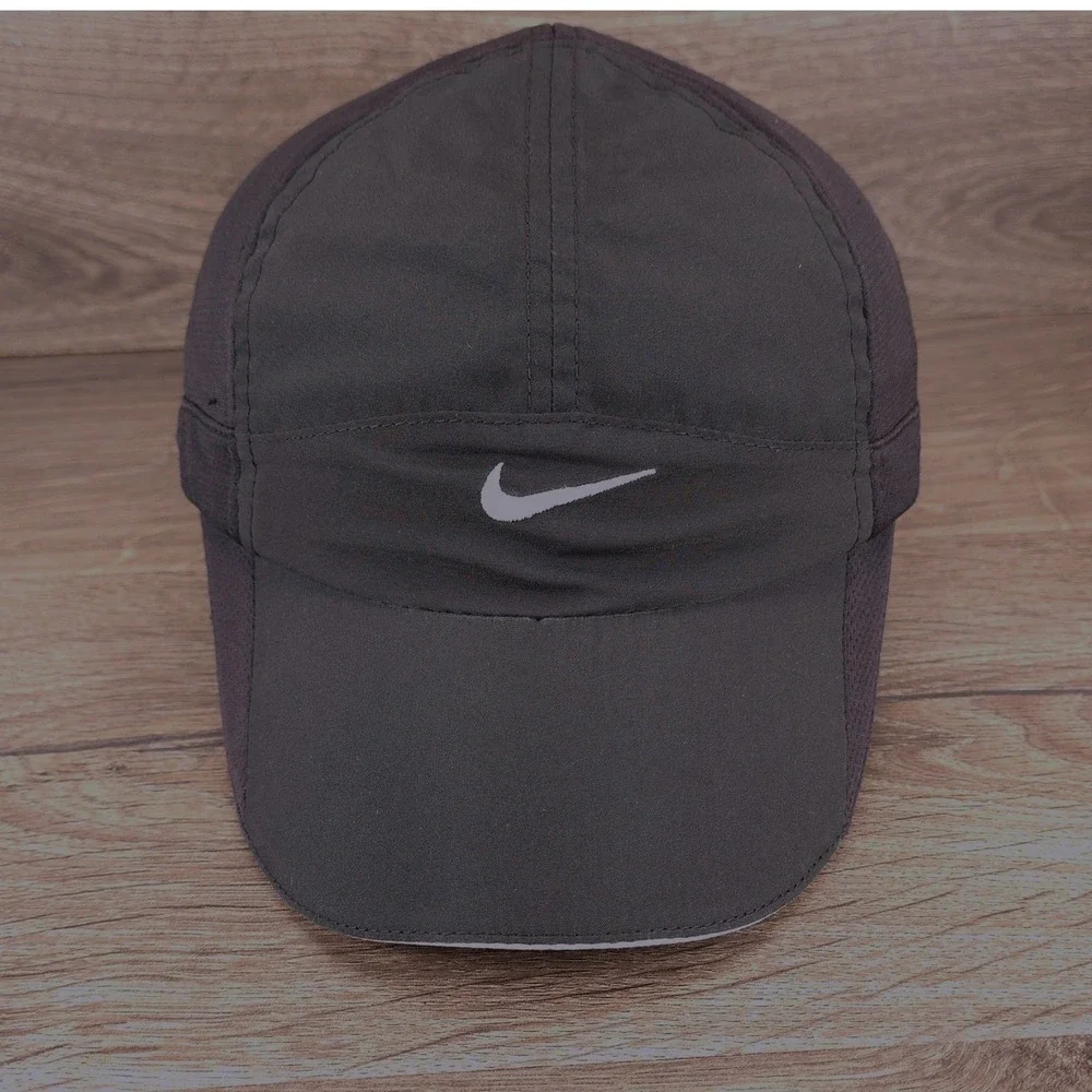 Nike Tailwind Hat Featherlight Cap Womens Strap Back Black Dri-Fit Running Golf